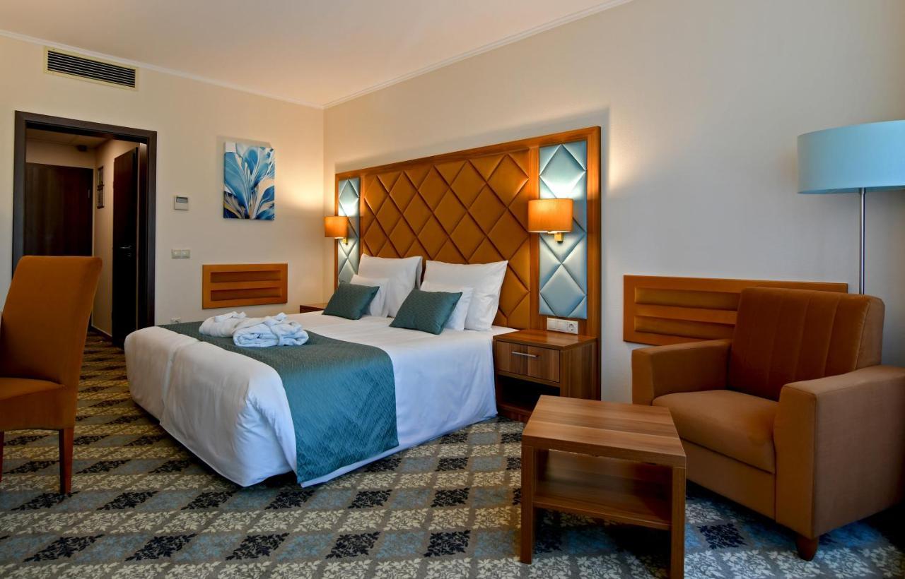 Wellness Hotel ยูลา ภายนอก รูปภาพ