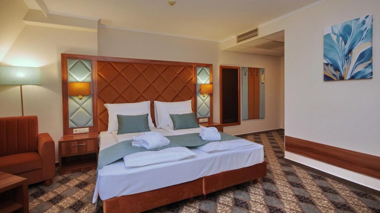 Wellness Hotel ยูลา ภายนอก รูปภาพ