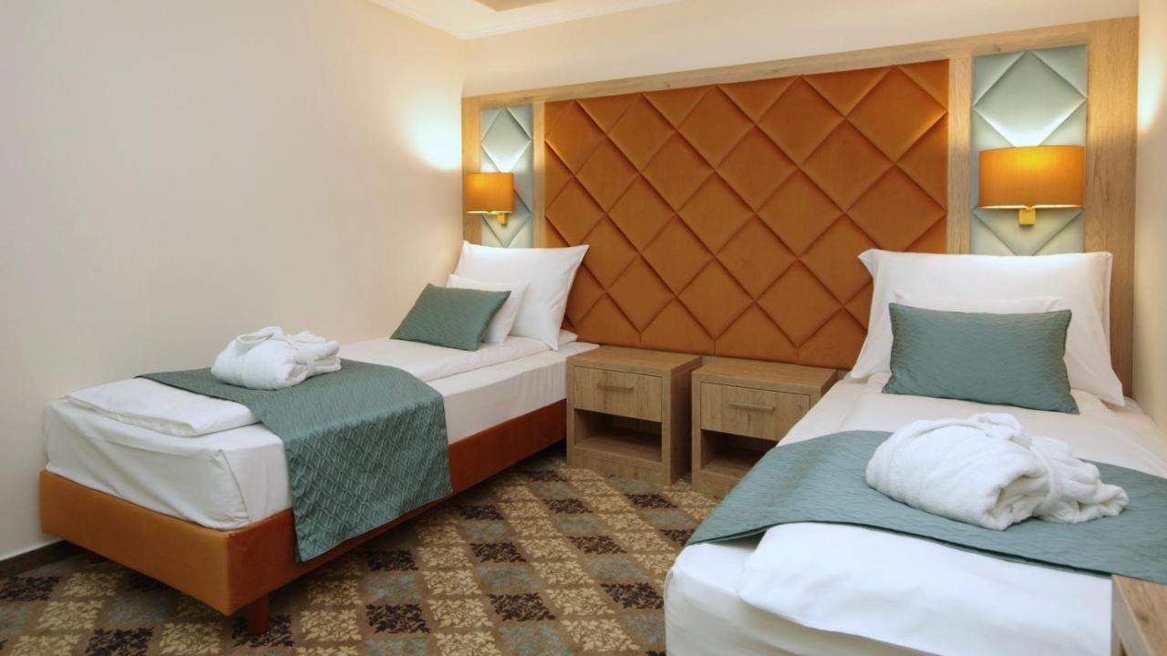 Wellness Hotel ยูลา ภายนอก รูปภาพ