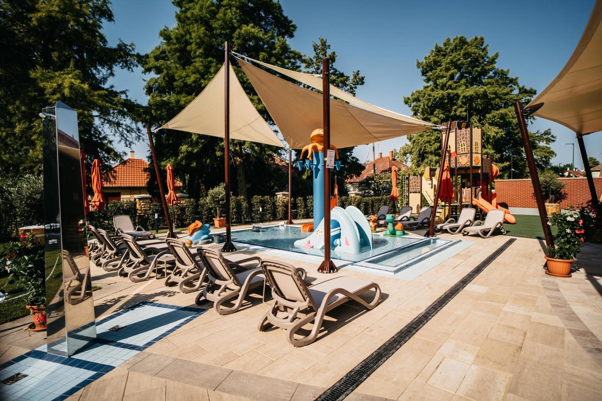 Wellness Hotel ยูลา ภายนอก รูปภาพ